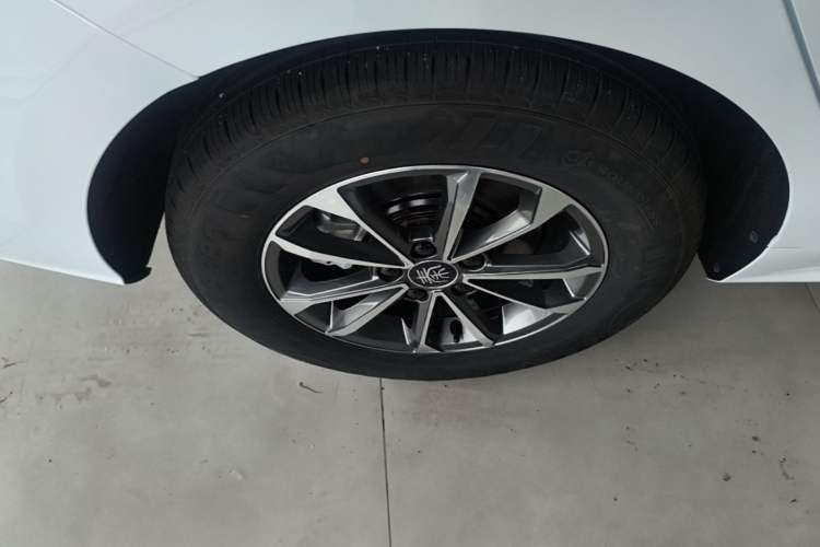 Used BYD Qin PLUS 2023 Champion Edition DM-i 55KM Leading Model Right Rear Wheel Hub