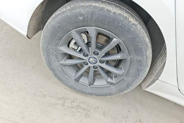 Used BYD Qin PLUS 2023 EV 510KM Travel Edition Right Rear Wheel Hub