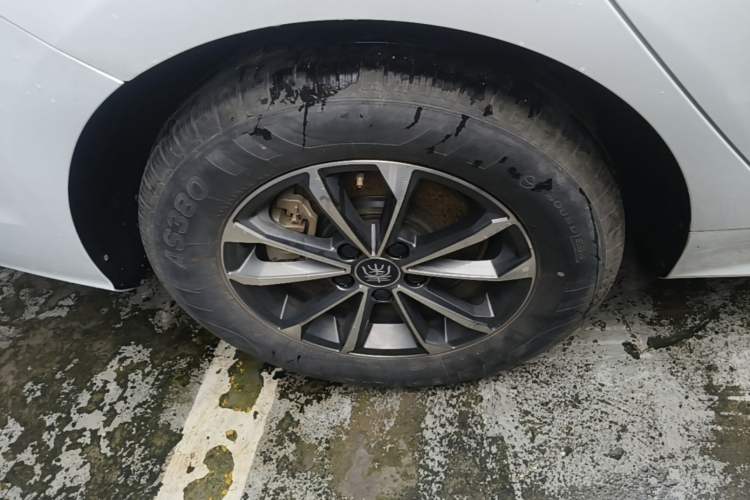 Used BYD Qin PLUS 2023 Champion Edition DM-i 55KM Leading Model Right Rear Wheel Hub