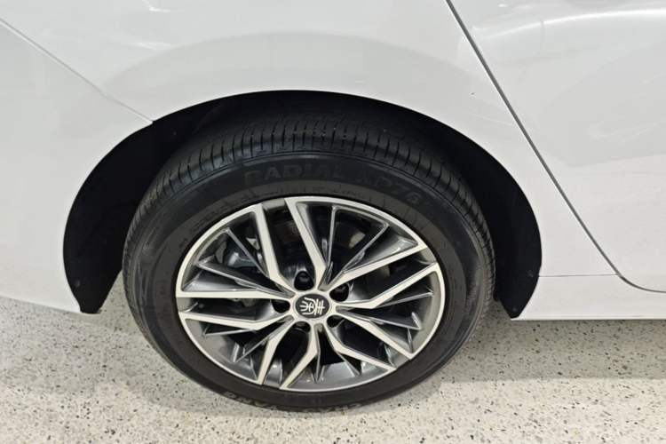 Used BYD Qin PLUS 2023 Champion Edition EV 510KM Beyond Model Right Rear Wheel Hub