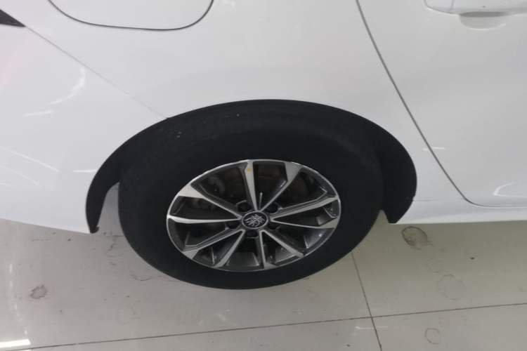 Used BYD Qin PLUS 2023 Champion Edition DM-i 55KM Leading Model Right Rear Wheel Hub