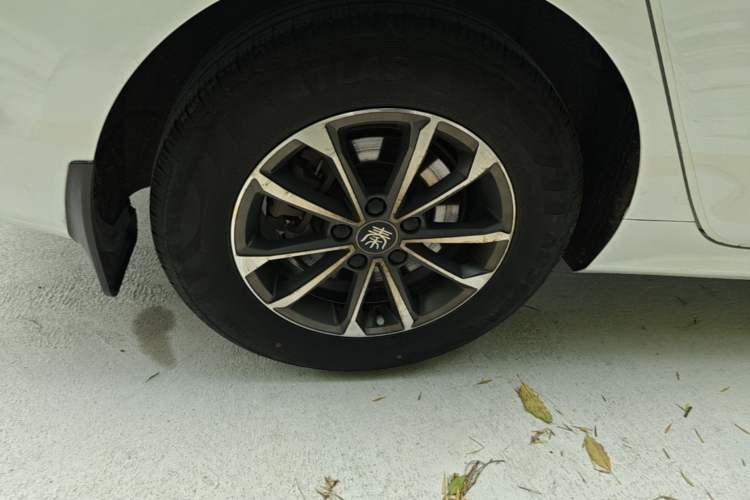 Used BYD Qin PLUS 2023 Champion Edition DM-i 55KM Leading Model Right Rear Wheel Hub