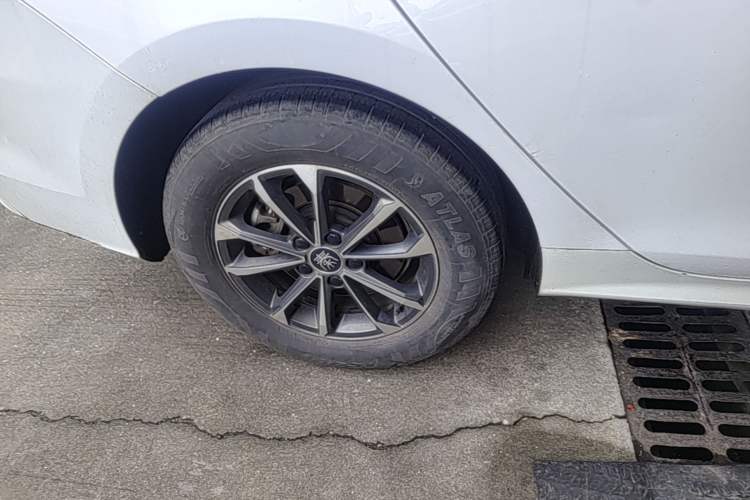Used BYD Qin PLUS 2023 Champion Edition DM-i 55KM Leading Model Right Rear Wheel Hub