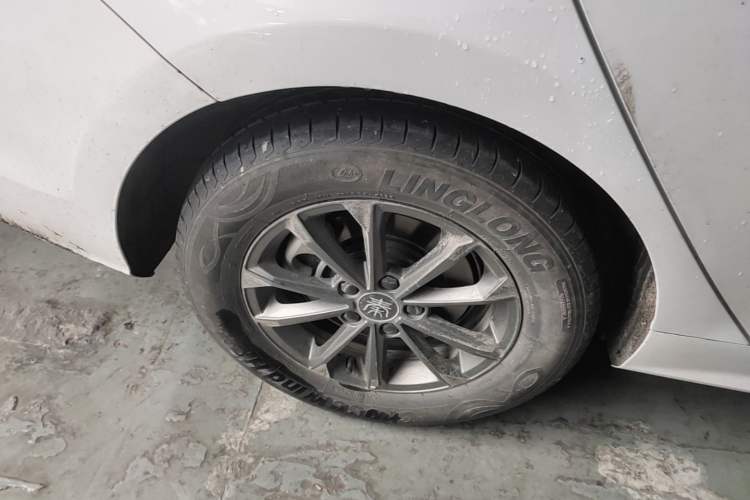 Used BYD Qin PLUS 2023 EV 510KM Travel Edition Right Rear Wheel Hub