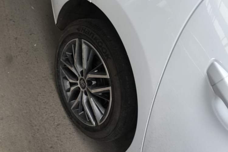 Used BYD Qin PLUS 2023 Champion Edition DM-i 120KM Leading Model Right Rear Wheel Hub
