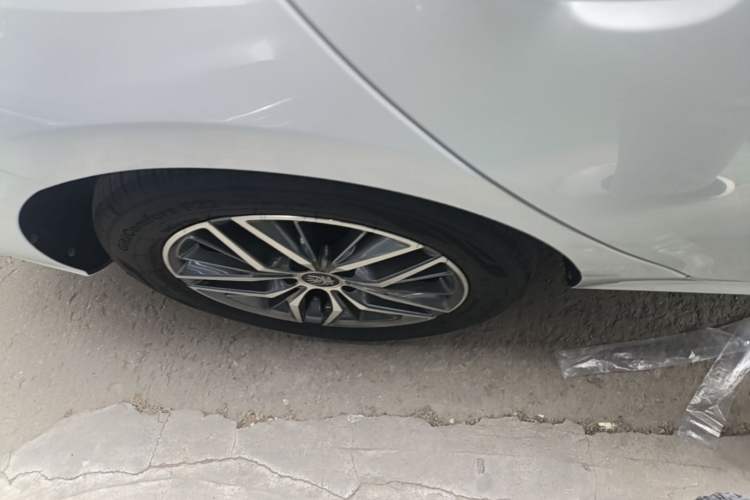 Used BYD Qin PLUS 2023 Champion Edition EV 510KM Excellence Model Right Rear Wheel Hub
