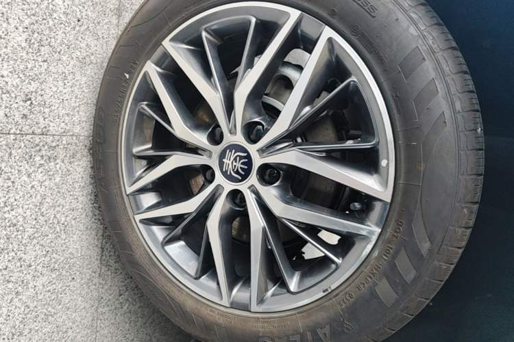 Used BYD Qin PLUS 2023 Champion Edition DM-i 120KM Beyond Model Right Rear Wheel Hub