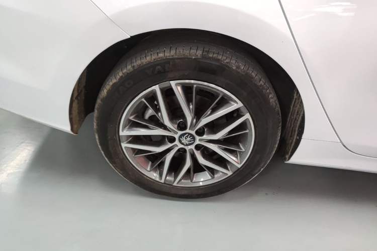Used BYD Qin PLUS 2023 Champion Edition EV 510KM Beyond Model Right Rear Wheel Hub
