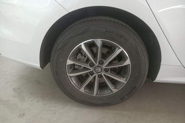 Used BYD Qin PLUS 2023 Champion Edition DM-i 55KM Leading Model Right Rear Wheel Hub