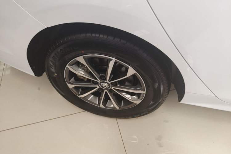 Used BYD Qin PLUS 2023 Champion Edition DM-i 55KM Leading Model Right Rear Wheel Hub