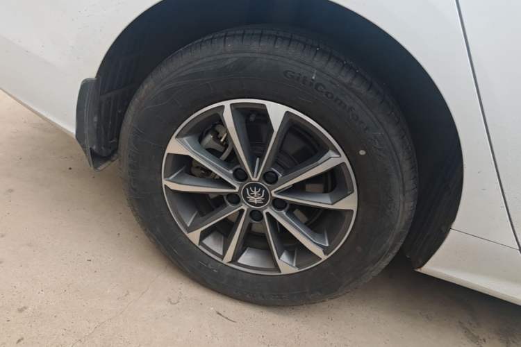 Used BYD Qin PLUS 2023 Champion Edition DM-i 55KM Leading Model Right Rear Wheel Hub