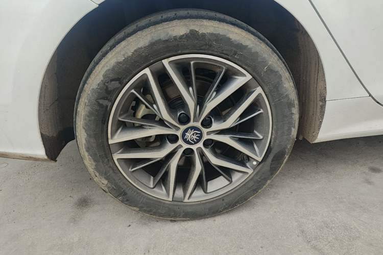 Used BYD Qin PLUS 2023 Champion Edition EV 510KM Leading Model Right Rear Wheel Hub