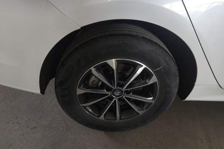 Used BYD Qin PLUS 2023 Champion Edition DM-i 55KM Leading Model Right Rear Wheel Hub