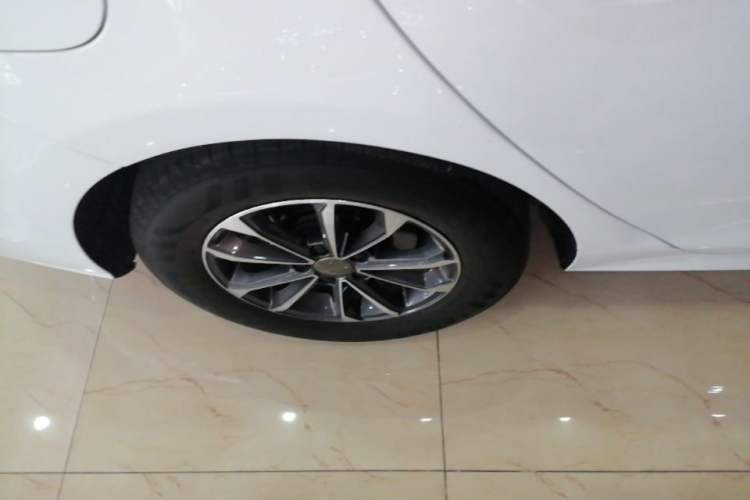 Used BYD Qin PLUS 2023 Champion Edition DM-i 55KM Leading Model Right Rear Wheel Hub