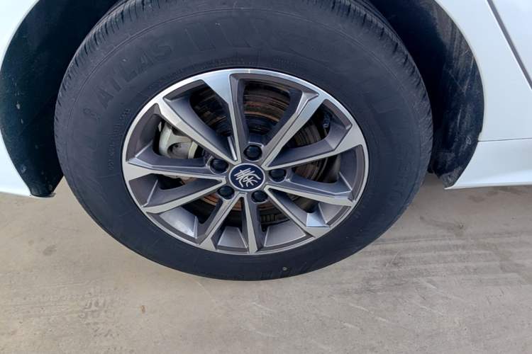 Used BYD Qin PLUS 2023 Champion Edition DM-i 55KM Leading Model Right Rear Wheel Hub