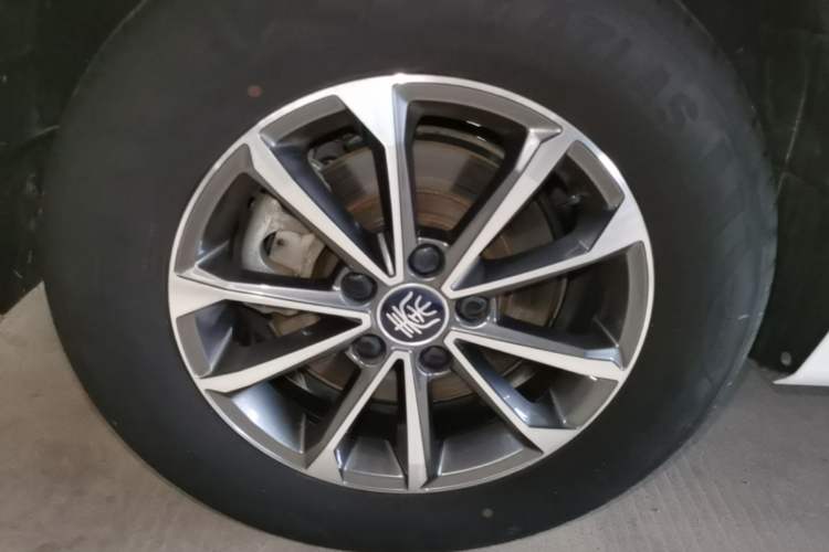 Used BYD Qin PLUS 2023 Champion Edition DM-i 55KM Leading Model Right Rear Wheel Hub