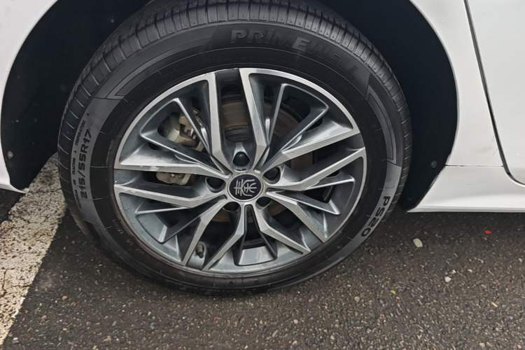 Used BYD Qin PLUS 2023 Champion Edition EV 420KM Superior Model Right Rear Wheel Hub