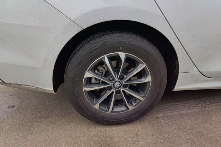 Used BYD Qin PLUS 2023 Champion Edition DM-i 55KM Leading Model Right Rear Wheel Hub