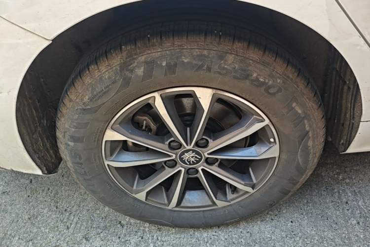 Used BYD Qin PLUS 2023 Champion Edition DM-i 55KM Leading Model Right Rear Wheel Hub