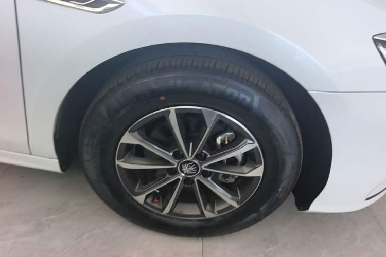 Used BYD Qin PLUS 2023 Champion Edition DM-i 55KM Leading Model Right Rear Wheel Hub