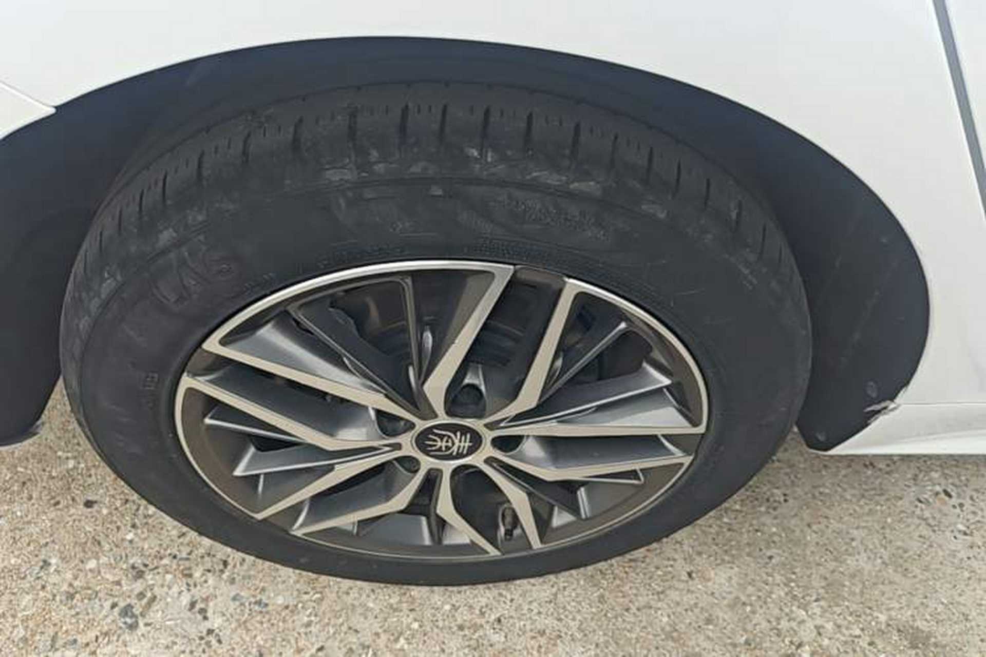 Used BYD Qin PLUS 2023 Champion Edition EV 420KM Superior Model Right Rear Wheel Hub