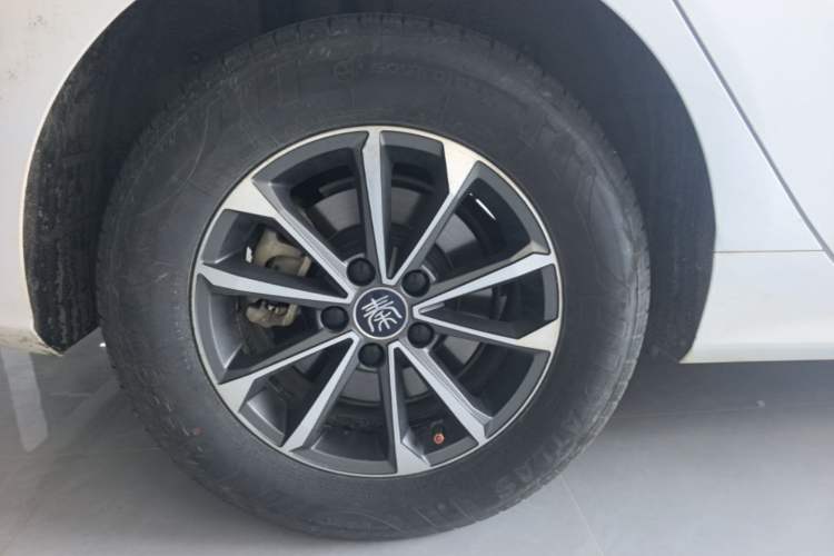 Used BYD Qin PLUS 2023 Champion Edition DM-i 55KM Leading Model Right Rear Wheel Hub