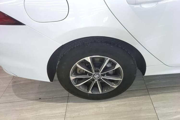 Used BYD Qin PLUS 2023 Champion Edition DM-i 55KM Leading Model Right Rear Wheel Hub