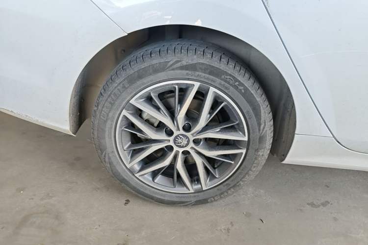 Used BYD Qin PLUS 2023 Champion Edition DM-i 120KM Leading Model Right Rear Wheel Hub