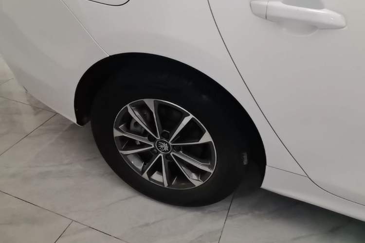 Used BYD Qin PLUS 2023 Champion Edition DM-i 55KM Leading Model Right Rear Wheel Hub