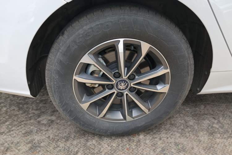 Used BYD Qin PLUS 2023 Champion Edition DM-i 55KM Leading Model Right Rear Wheel Hub