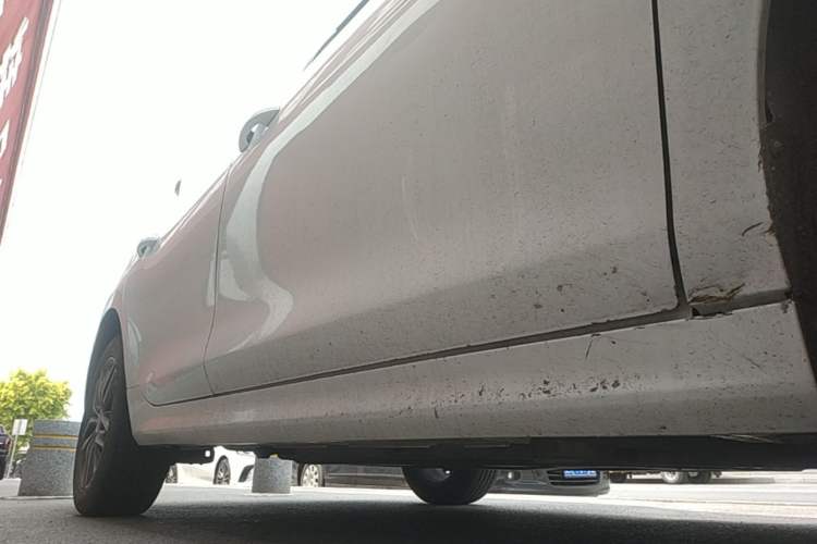Used BYD Qin PLUS 2023 Champion Edition DM-i 120KM Beyond Model Right Side Sill