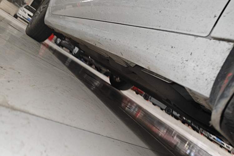 Used BYD Qin PLUS 2023 Champion Edition DM-i 55KM Superior Model Right Side Sill