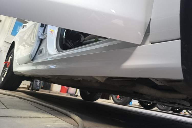 Used BYD Qin PLUS 2023 Champion Edition DM-i 55KM Leading Model Right Side Sill