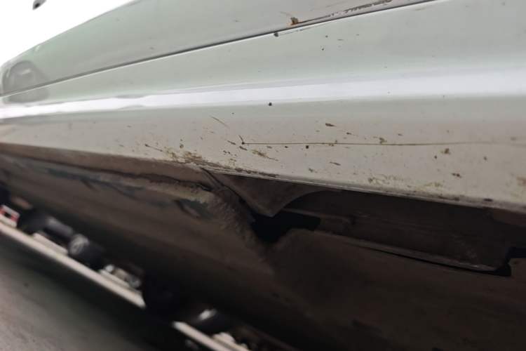Used BYD Qin PLUS 2023 Champion Edition EV 420KM Leading Model Right Side Sill