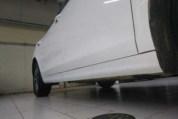 Used BYD Qin PLUS 2023 Champion Edition DM-i 120KM Beyond Model Right Side Sill