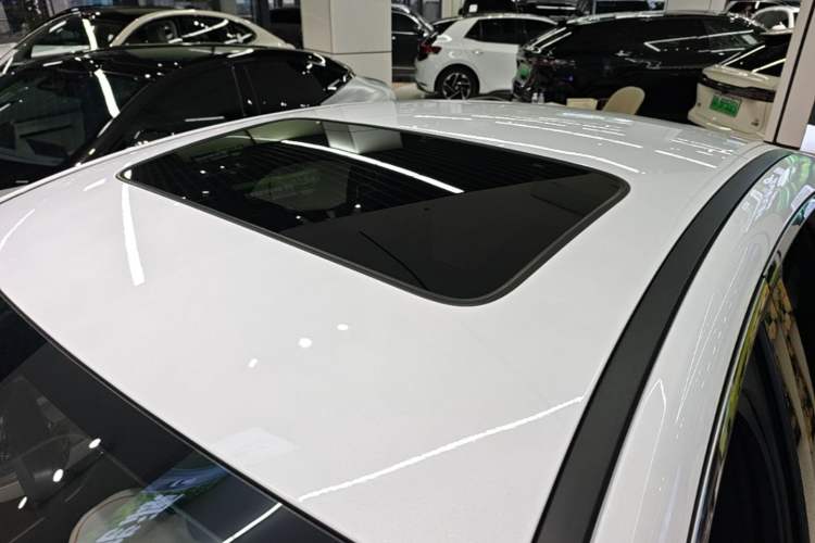 Used BYD Qin PLUS 2023 Champion Edition EV 510KM Beyond Model Roof