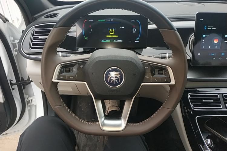Used BYD Qin PLUS 2023 Champion Edition DM-i 120KM Leading Model Steering Wheel