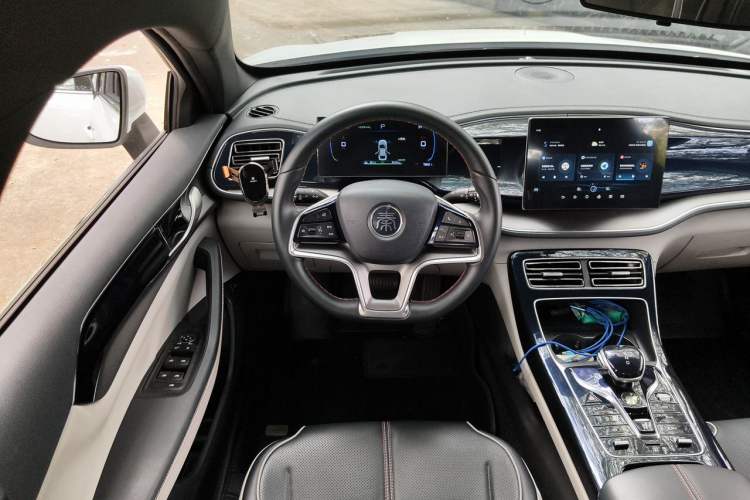 Used BYD Qin PLUS 2023 Champion Edition EV 510KM Leading Model Steering Wheel