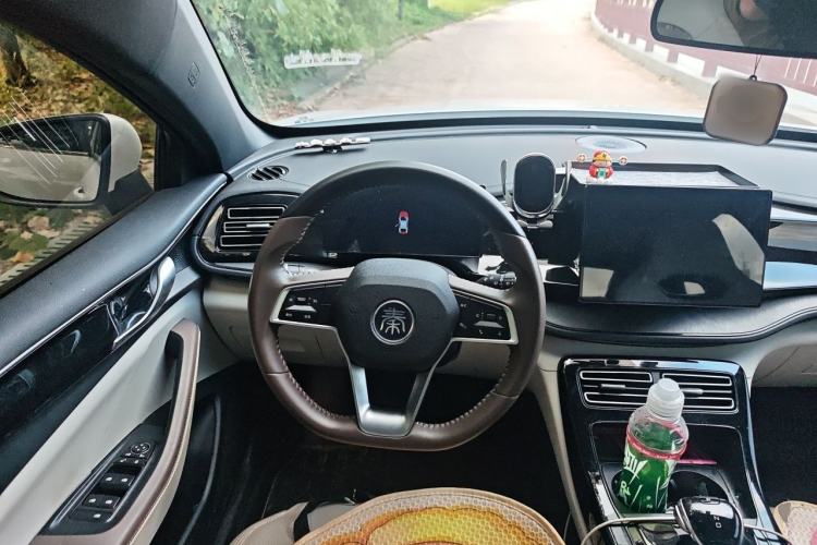 Used BYD Qin PLUS 2023 Champion Edition DM-i 55KM Leading Model Steering Wheel