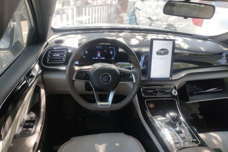 Used BYD Qin PLUS 2023 Champion Edition DM-i 55KM Superior Model Steering Wheel