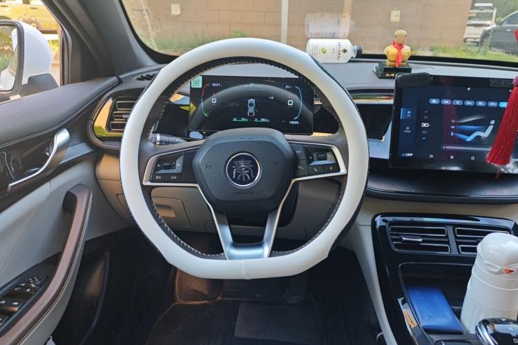 Used BYD Qin PLUS 2023 Champion Edition DM-i 55KM Leading Model Steering Wheel