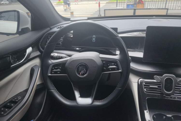 Used BYD Qin PLUS 2023 Champion Edition DM-i 55KM Leading Model Steering Wheel