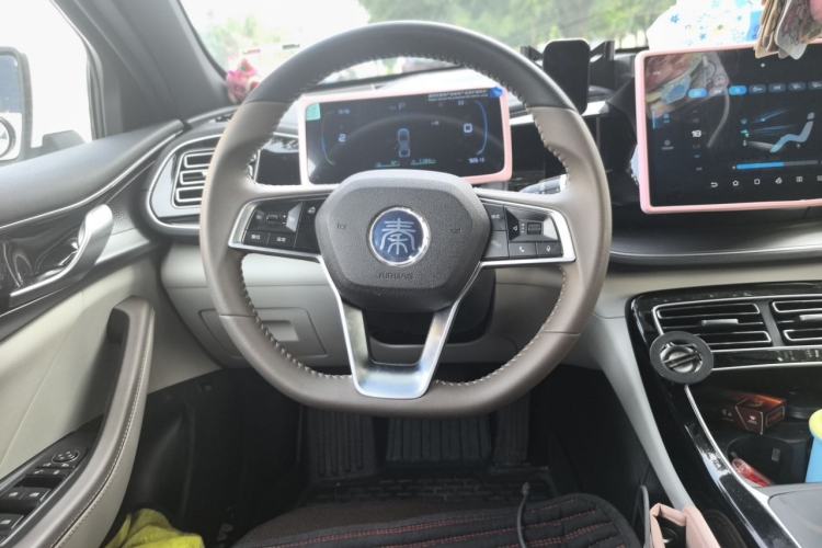 Used BYD Qin PLUS 2023 Champion Edition DM-i 120KM Leading Model Steering Wheel