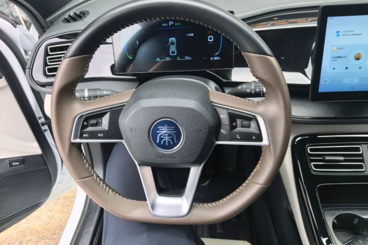 Used BYD Qin PLUS 2023 Champion Edition DM-i 55KM Leading Model Steering Wheel