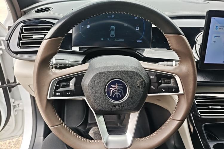 Used BYD Qin PLUS 2023 Champion Edition DM-i 55KM Leading Model Steering Wheel