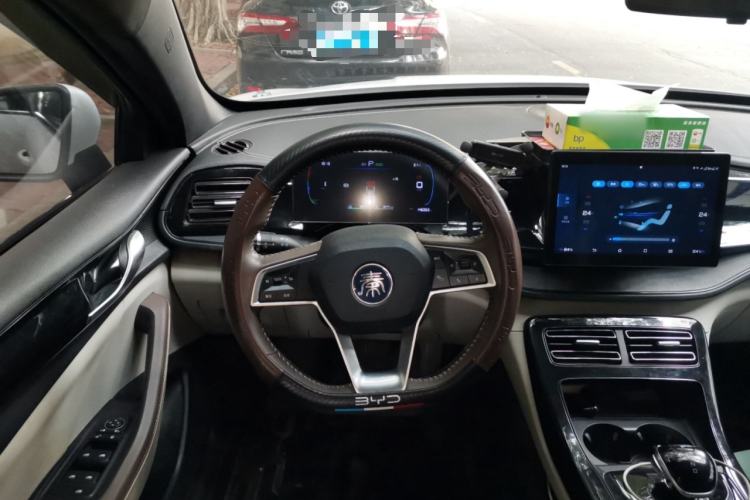 Used BYD Qin PLUS 2023 Champion Edition DM-i 55KM Leading Model Steering Wheel