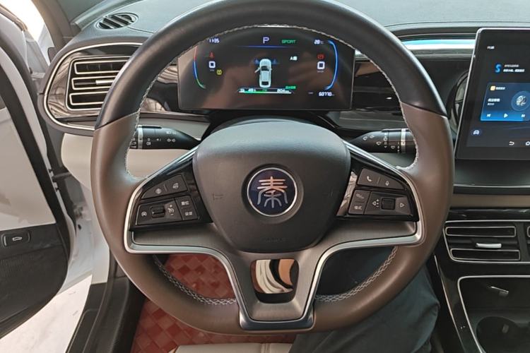 Used BYD Qin PLUS 2023 Champion Edition EV 420KM Superior Model Steering Wheel