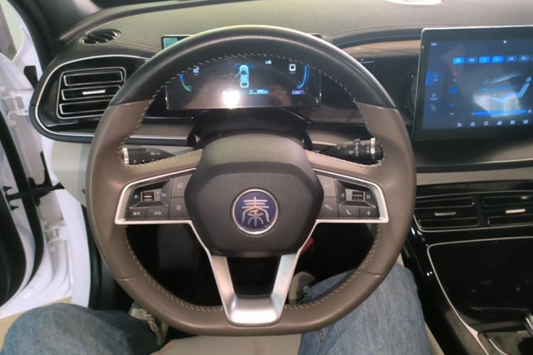 Used BYD Qin PLUS 2023 Champion Edition DM-i 55KM Superior Model Steering Wheel