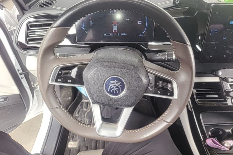 Used BYD Qin PLUS 2023 Champion Edition DM-i 55KM Leading Model Steering Wheel