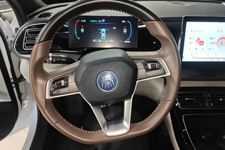 Used BYD Qin PLUS 2023 Champion Edition DM-i 120KM Leading Model Steering Wheel